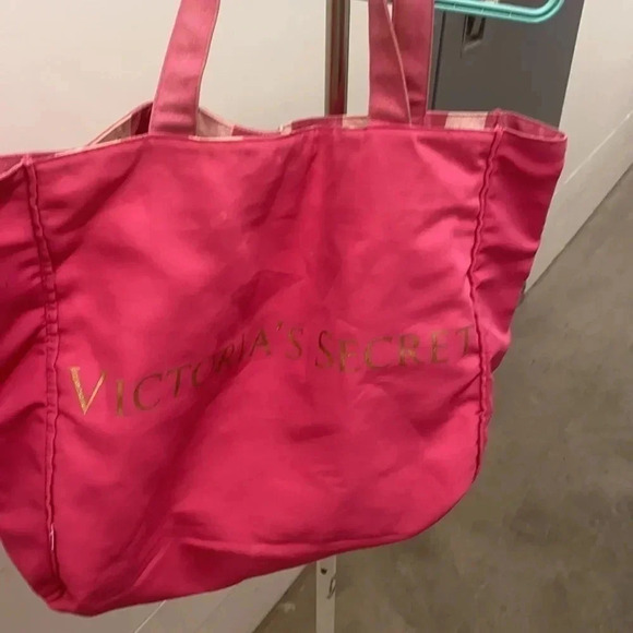 Victoria secret reversible tote bag - Picture 4 of 6